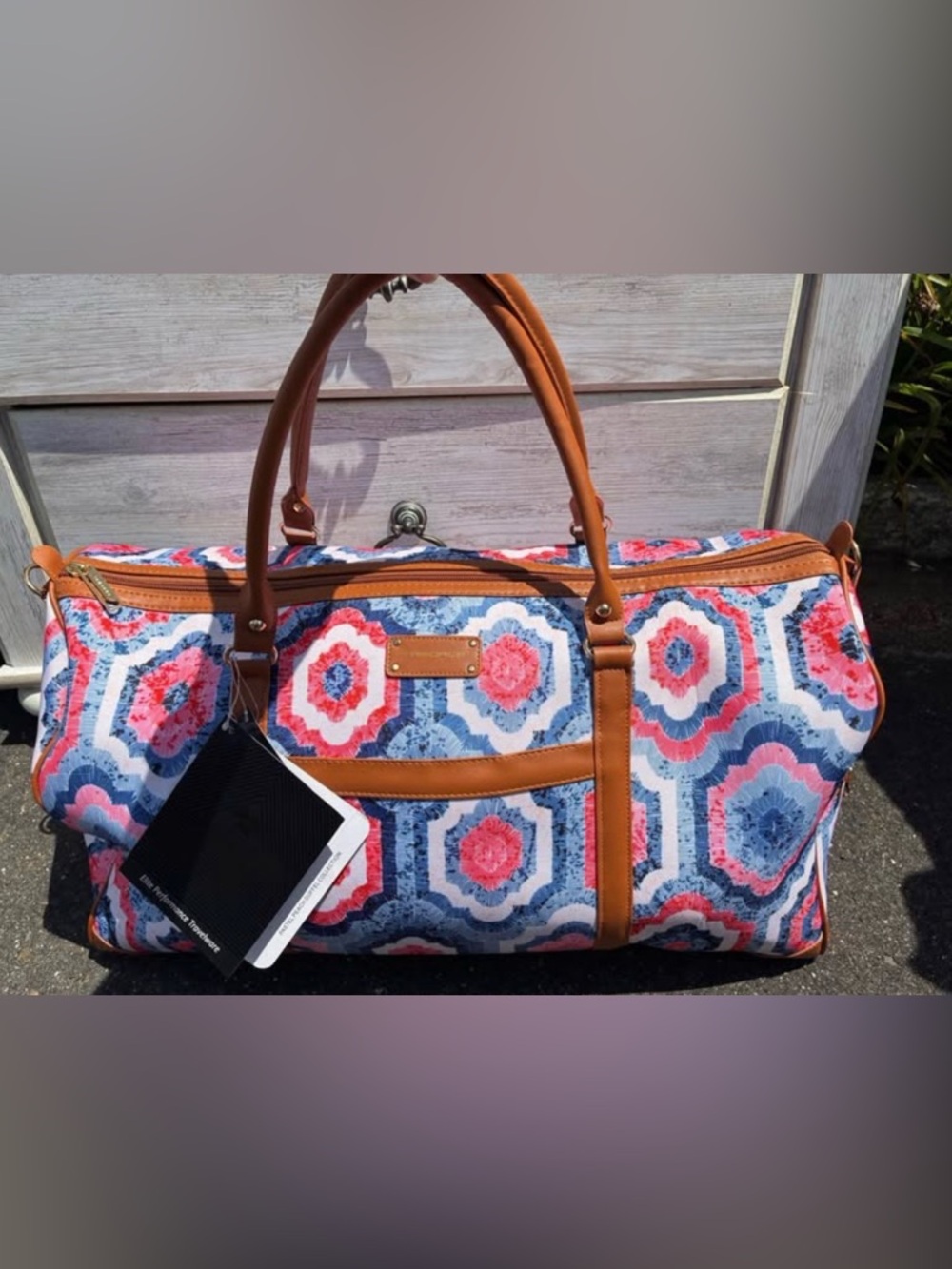 NEW! Patterned Weekender Bag - Picture 2 of 3